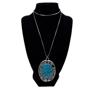 Southwestern Style Turquoise Oval Pendant Necklace Silver Tone Tribal Design 28"